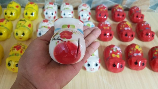 Lợn nơ sứ tiết kiệm size mini để bàn trang trí