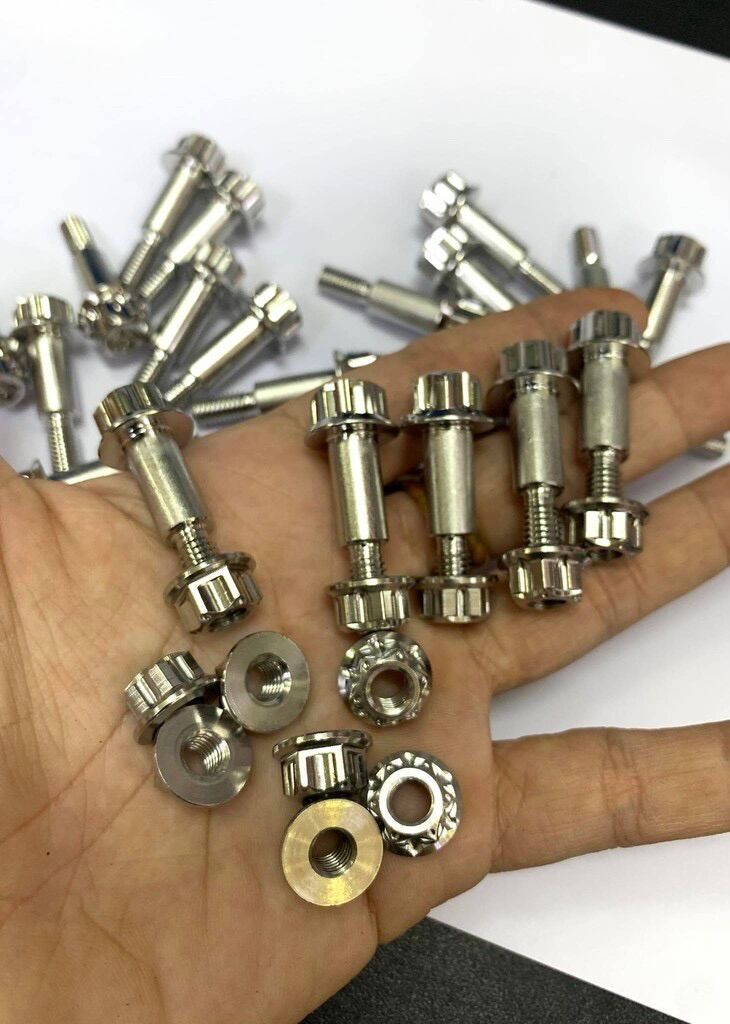 Ốc tay thắng nhiều loại xe và vario