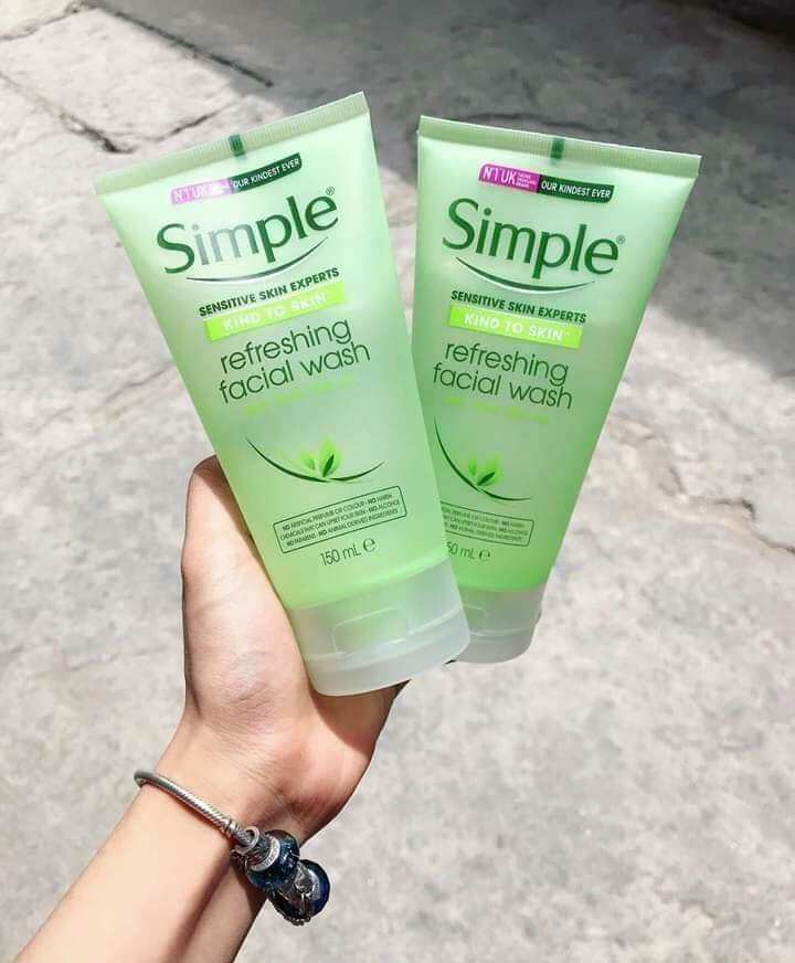 Sữa Rửa Mặt Simple - 150ml