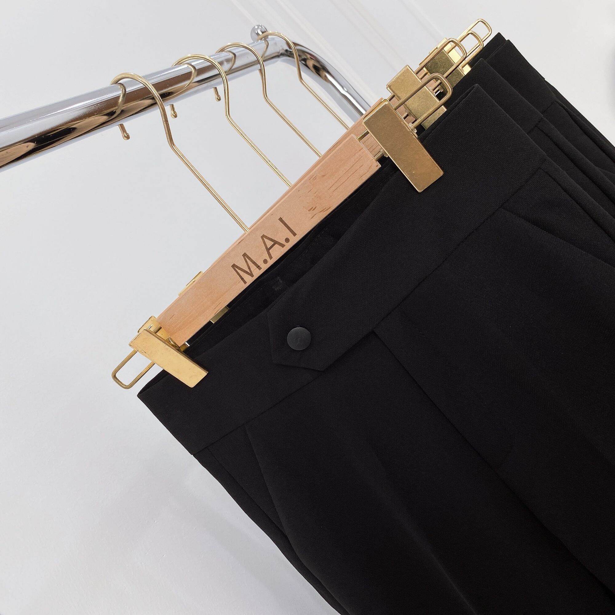 Quần Baggy Cúc Bấm Phom Siêu Chuẩn Màu Đen