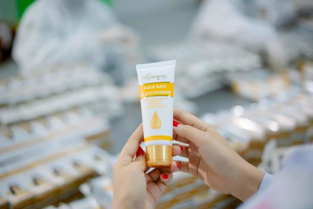 face sâm glutathione mới ( tặng mặt nạ căng bóng)