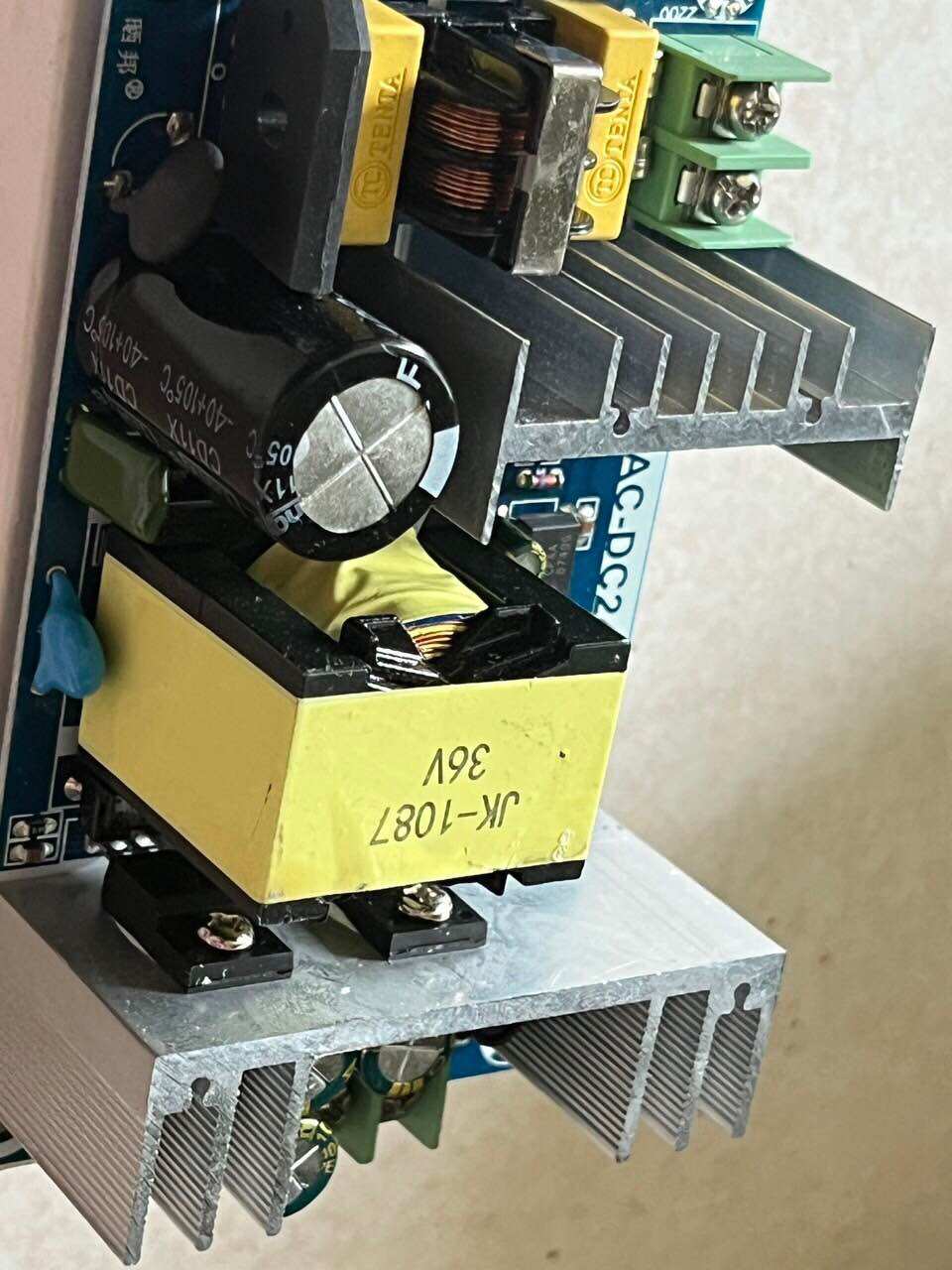Mạch nguồn 36V 5A