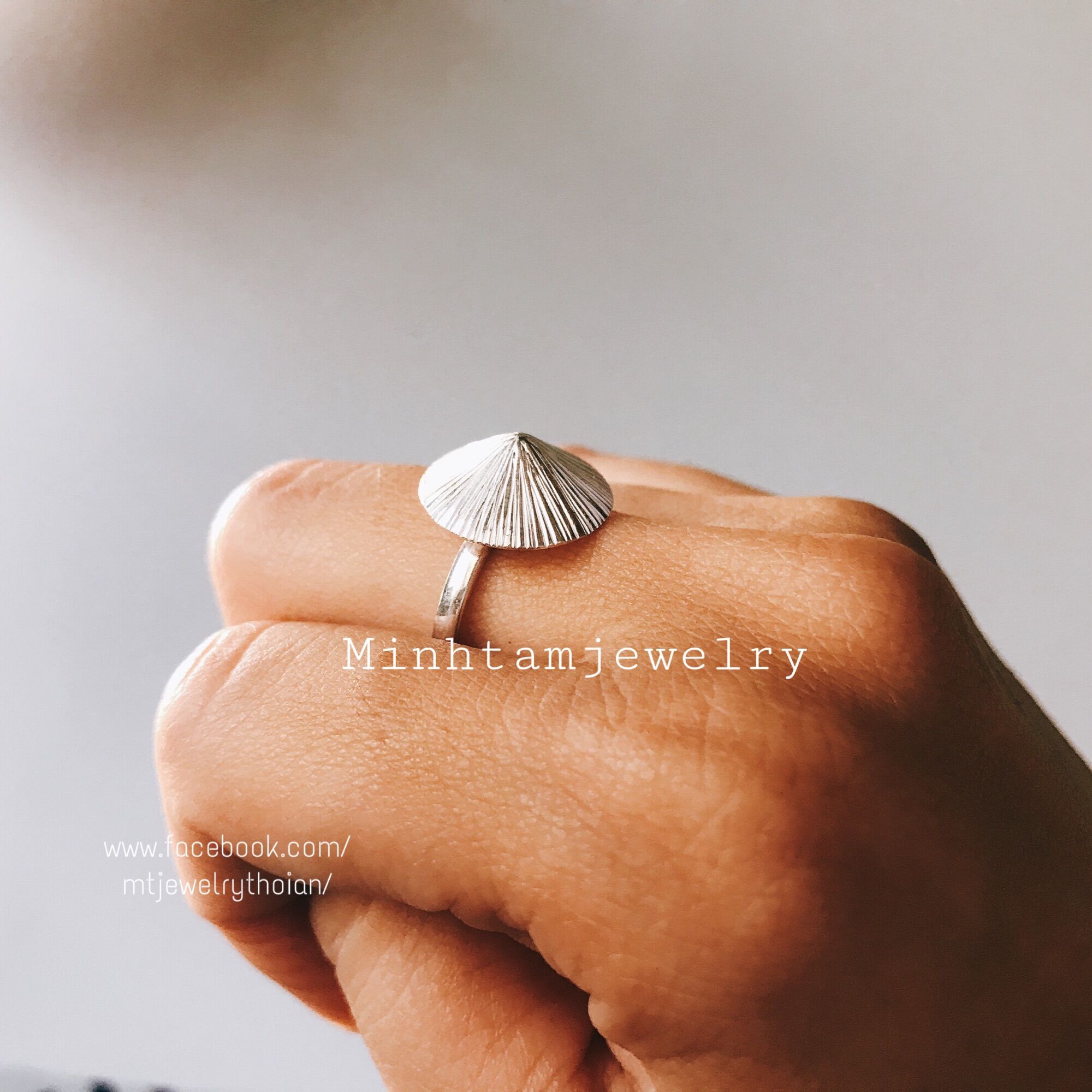 Nhan non la - conical hat ring FREESIZE- Silver hat ring