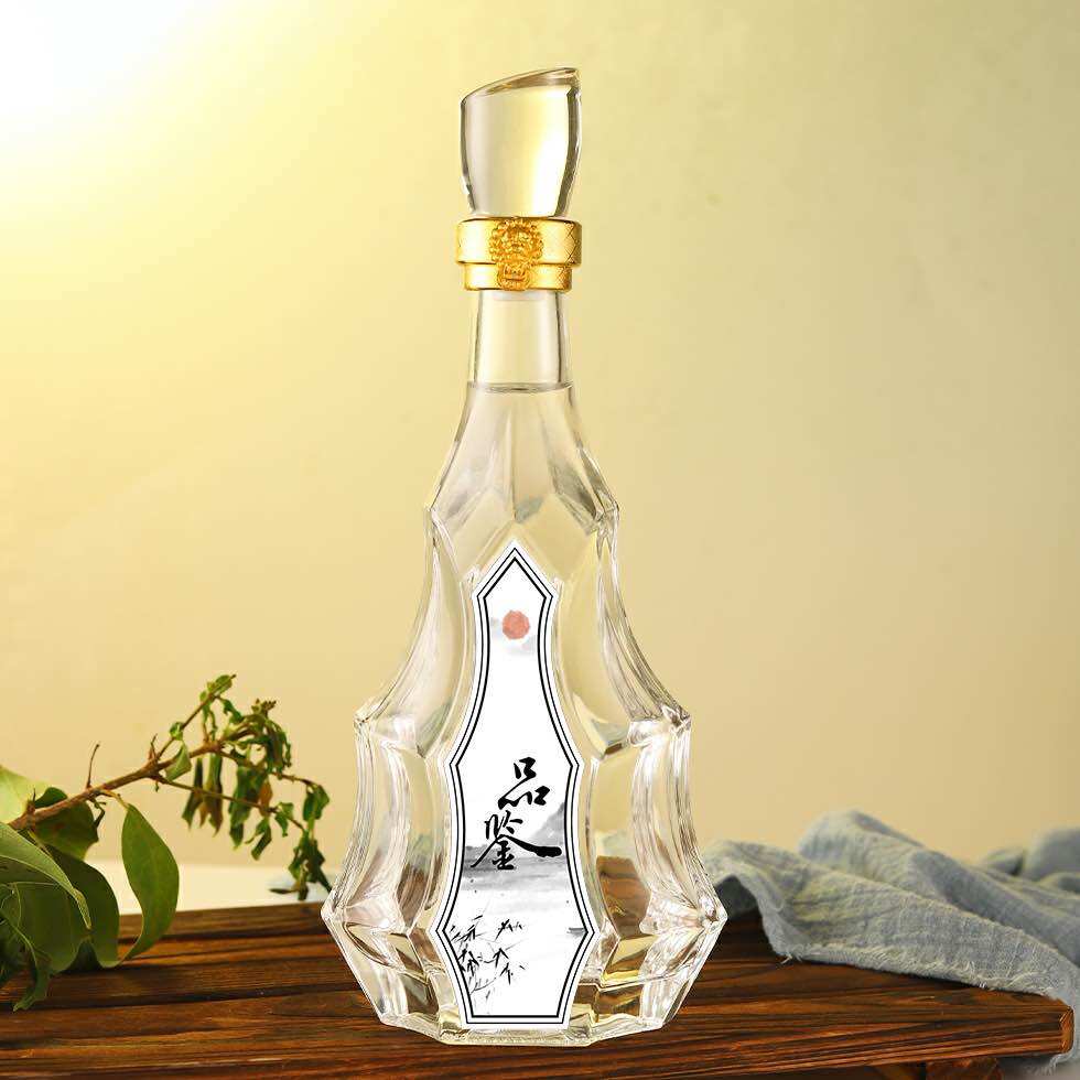 Chai Đựng Rượu Thủy Tinh Cao Cấp 500ml, Vỏ Bình Thủy Tinh Ngâm Rượu Hình Cây Thông Dùng Trang Trí Phòng Cực Sang Nắp Đặc