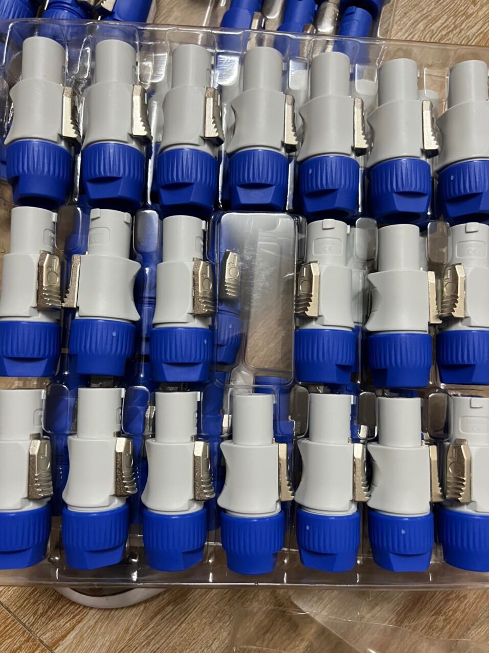 Jack điện nguồn ra Ls đơn giá 1 chiếc
