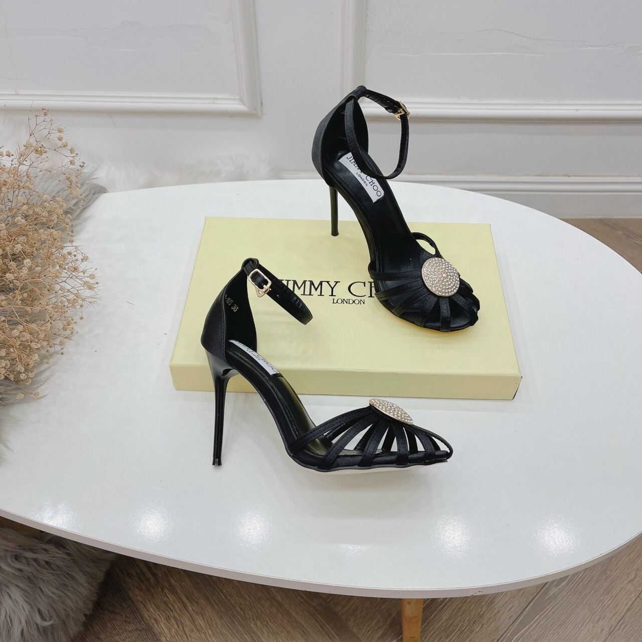 Sandal lụa mũi rọ Jimmy choo khoá đá tròn