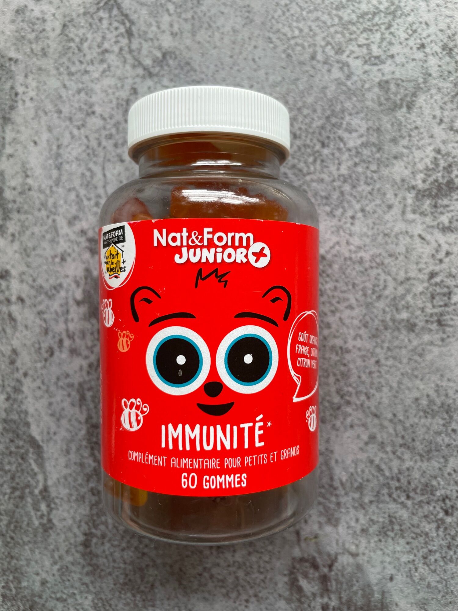 Kẹo gôm gấu Nat Form tăng đề kháng, củng cố hệ miễn dịch, giúp phòng chống các bệnh mà trẻ hay gặp phải khi giao mùa, lọ 60 viên