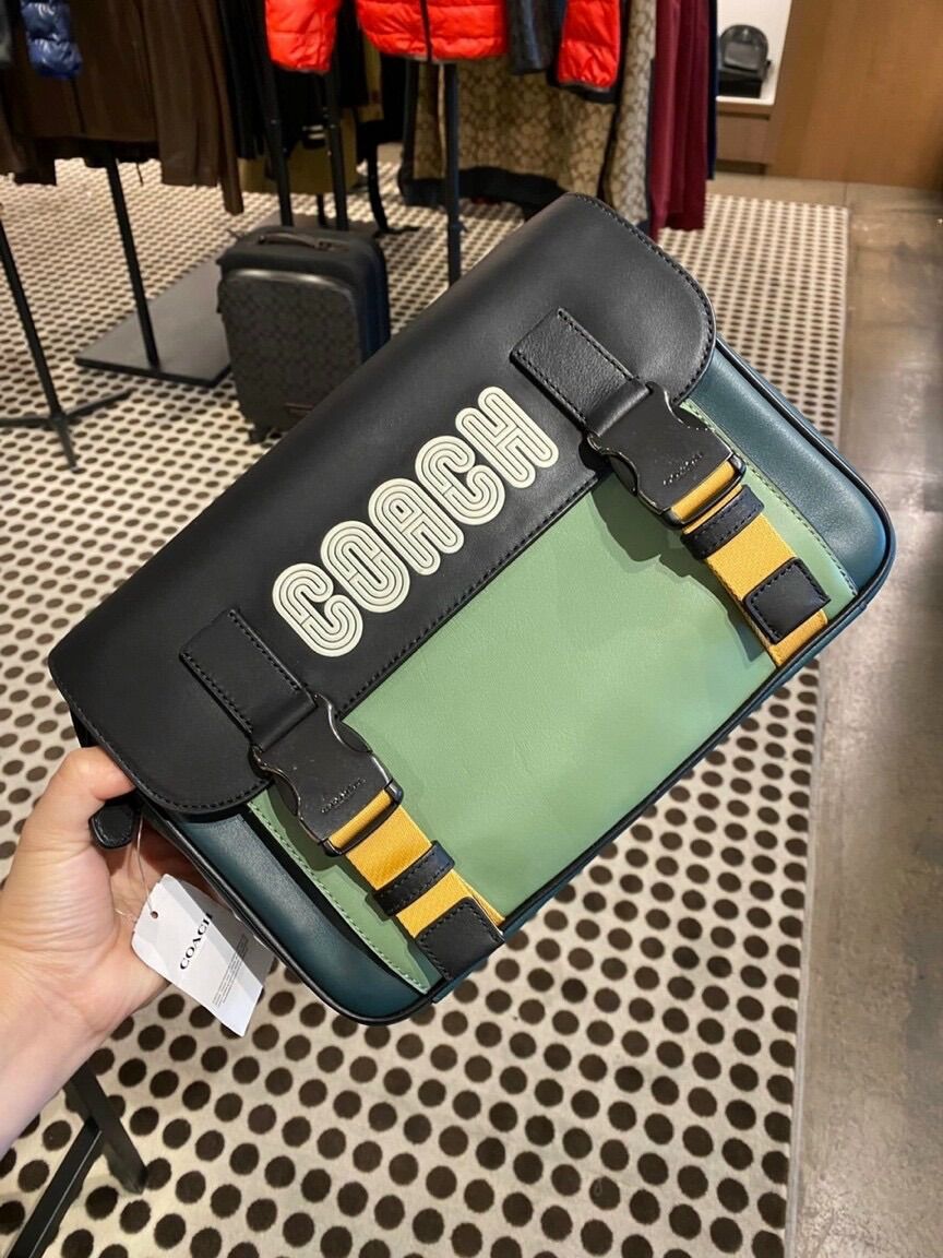 Túi đeo chéo nam Coach Track Corssbody