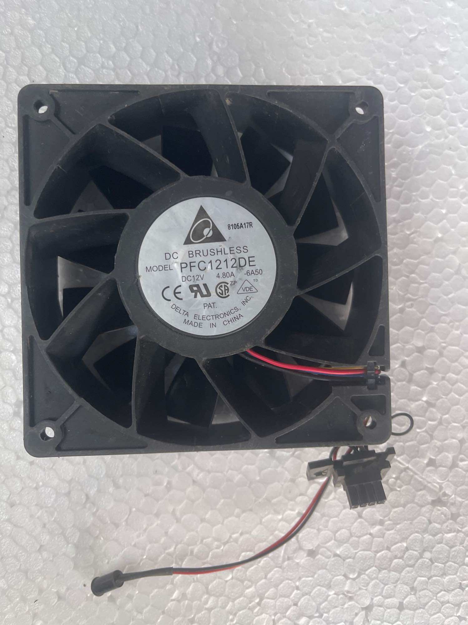 Quạt server Hp delta 12v 4.8A , vuông 12cm