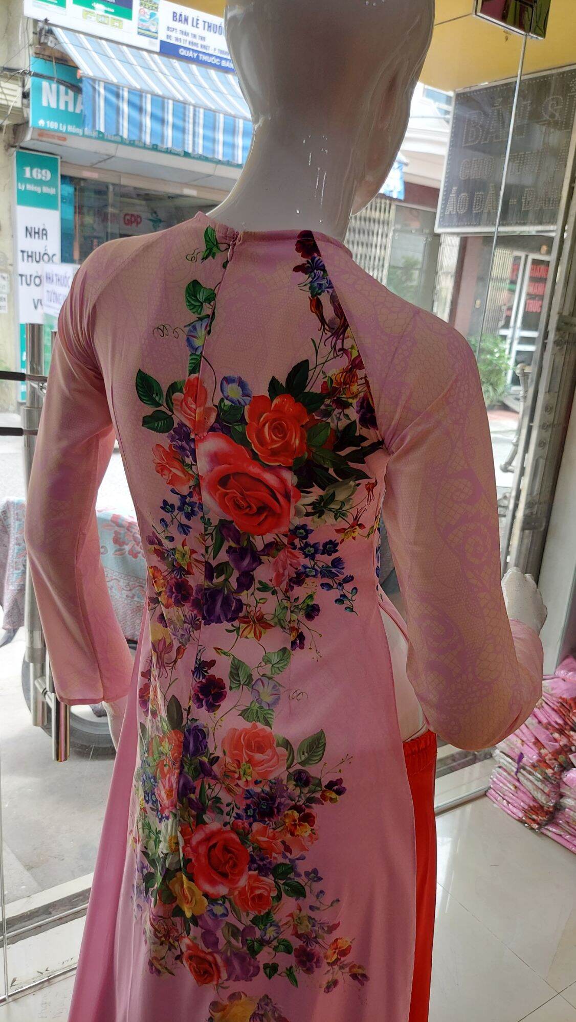 🔥sale áo dài lua tơ nhật co giãn in 7d chỉ 151 k.1 áo may sẵn