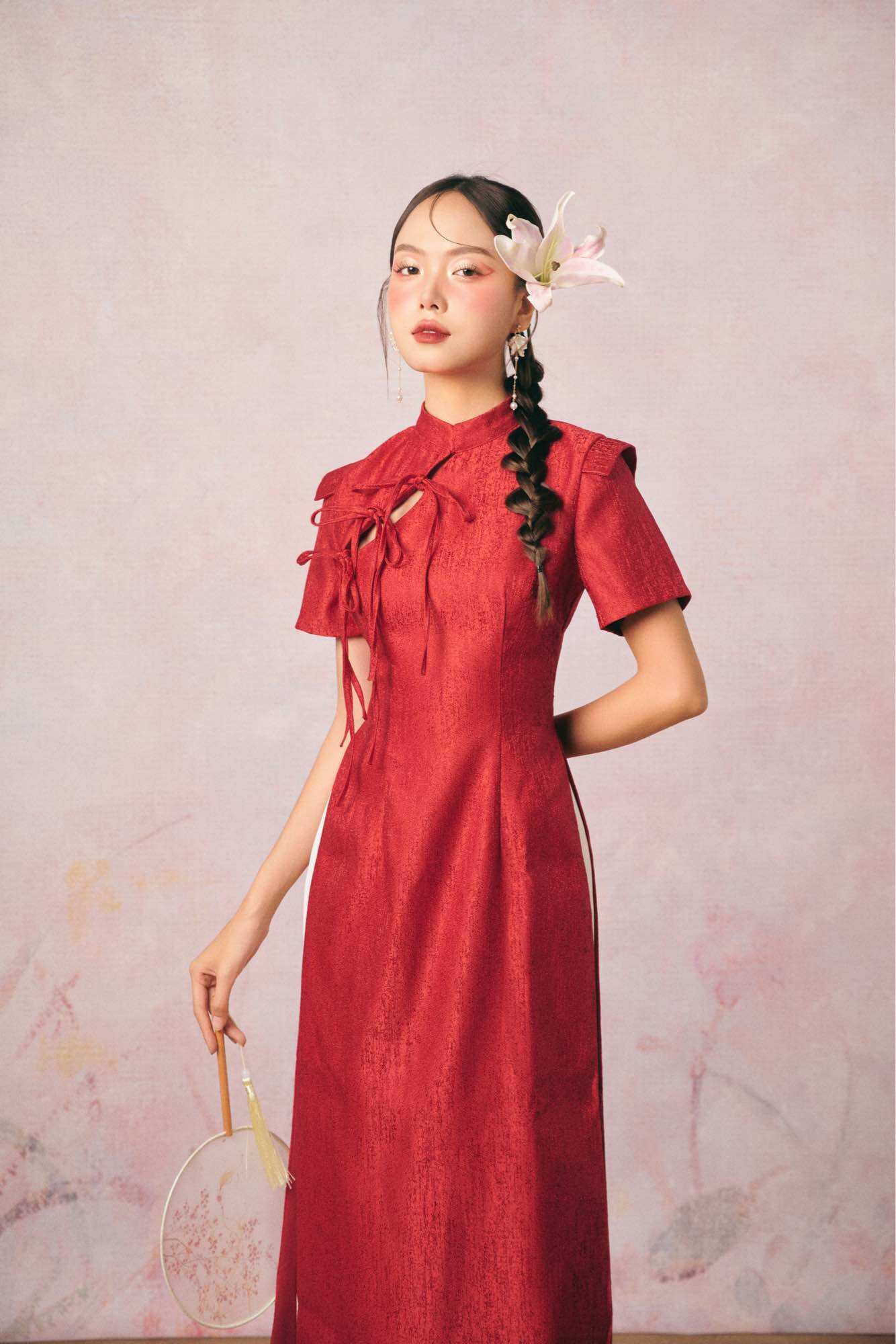 Áo dài cột nơ vai ngang kèm quần lụa INTO EIGHT thiết kế ( Áo dài Mai )