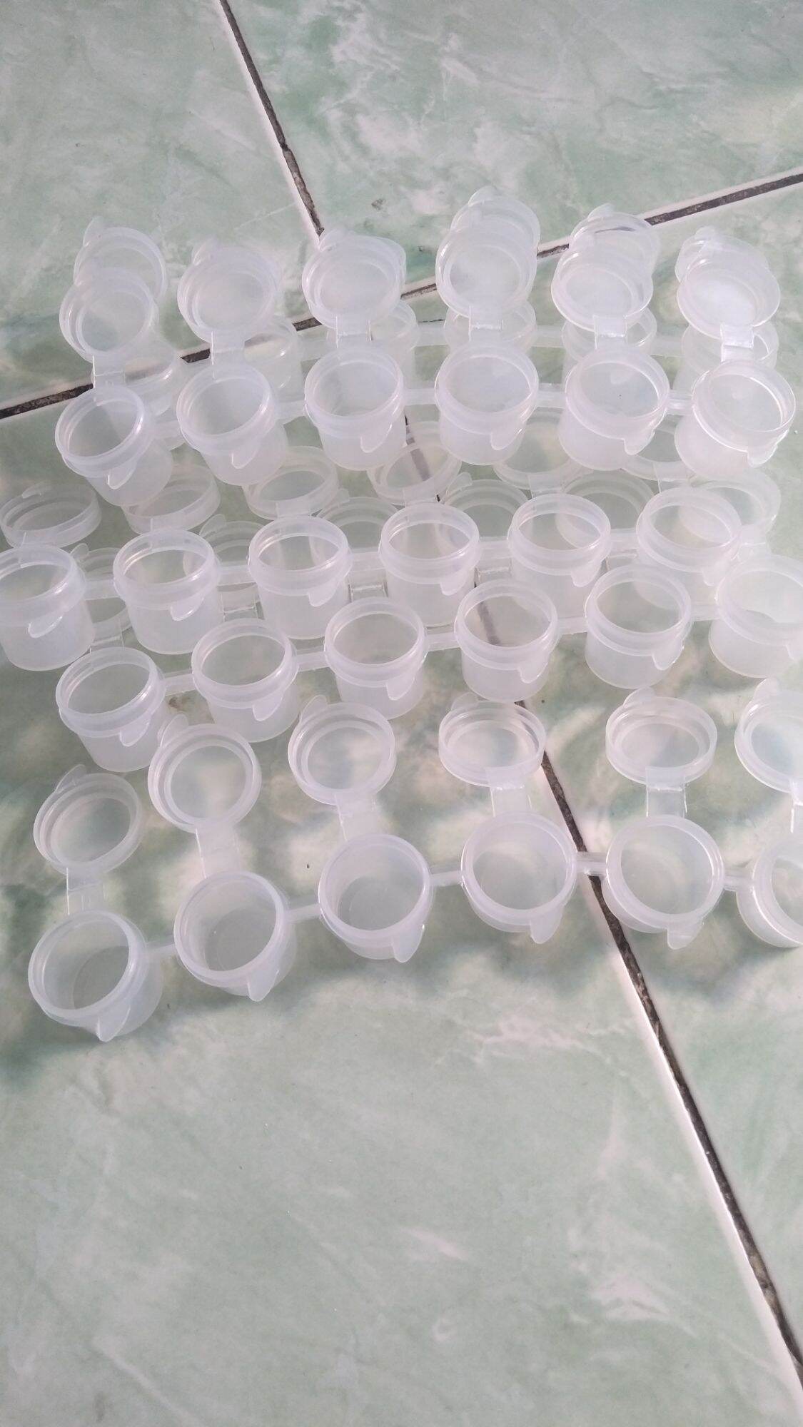 100 vĩ đựng màu ,lọ đựng màu 5ml