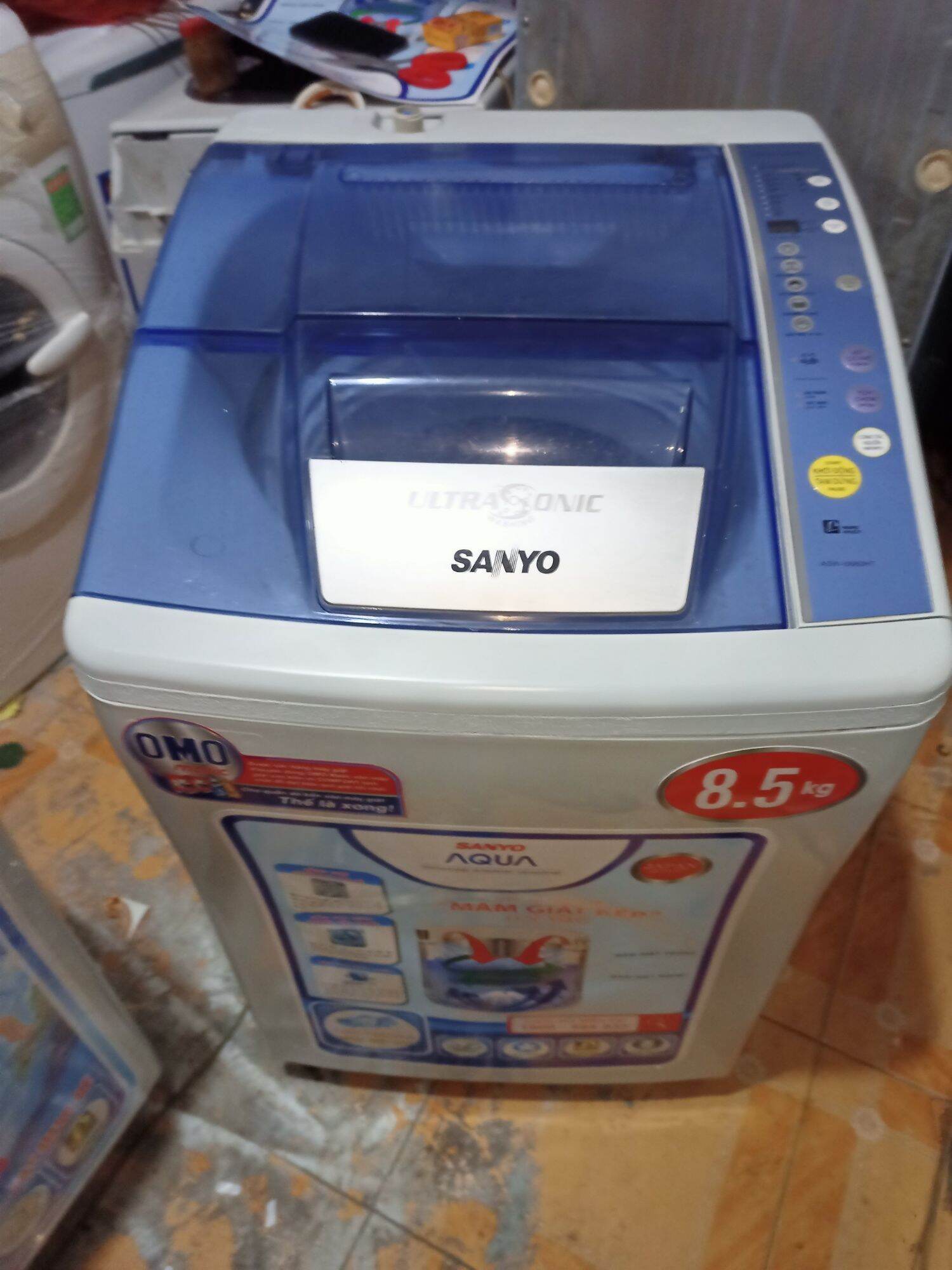 máy giặt sanyo 8,5kg còn mới khoảng 80%