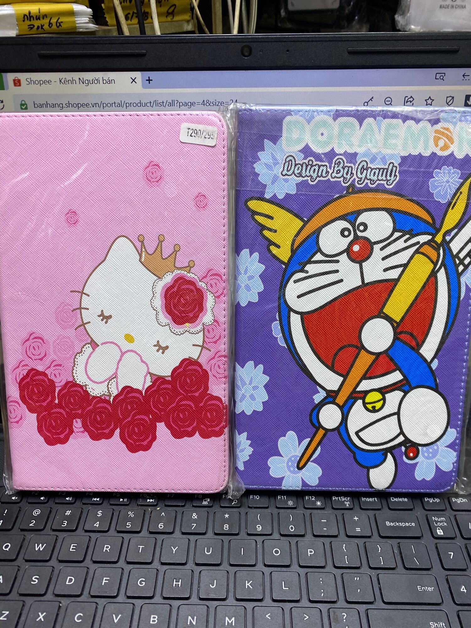 ]Bao da Samsung Tab A8 2020(x200) ,  T285 / Tab A 2017 (T385) A7lite ( T225) A8 (T295) in hình doremon kitty