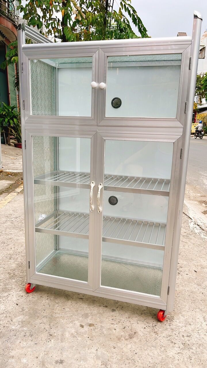 Sale mạnh tủ chén 4 ngăn màu bạc