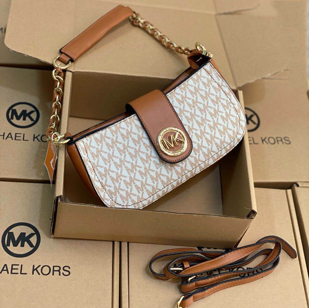 TÚI ĐEO CHÉO MK XUẤT KHẨU SIZE 23CM