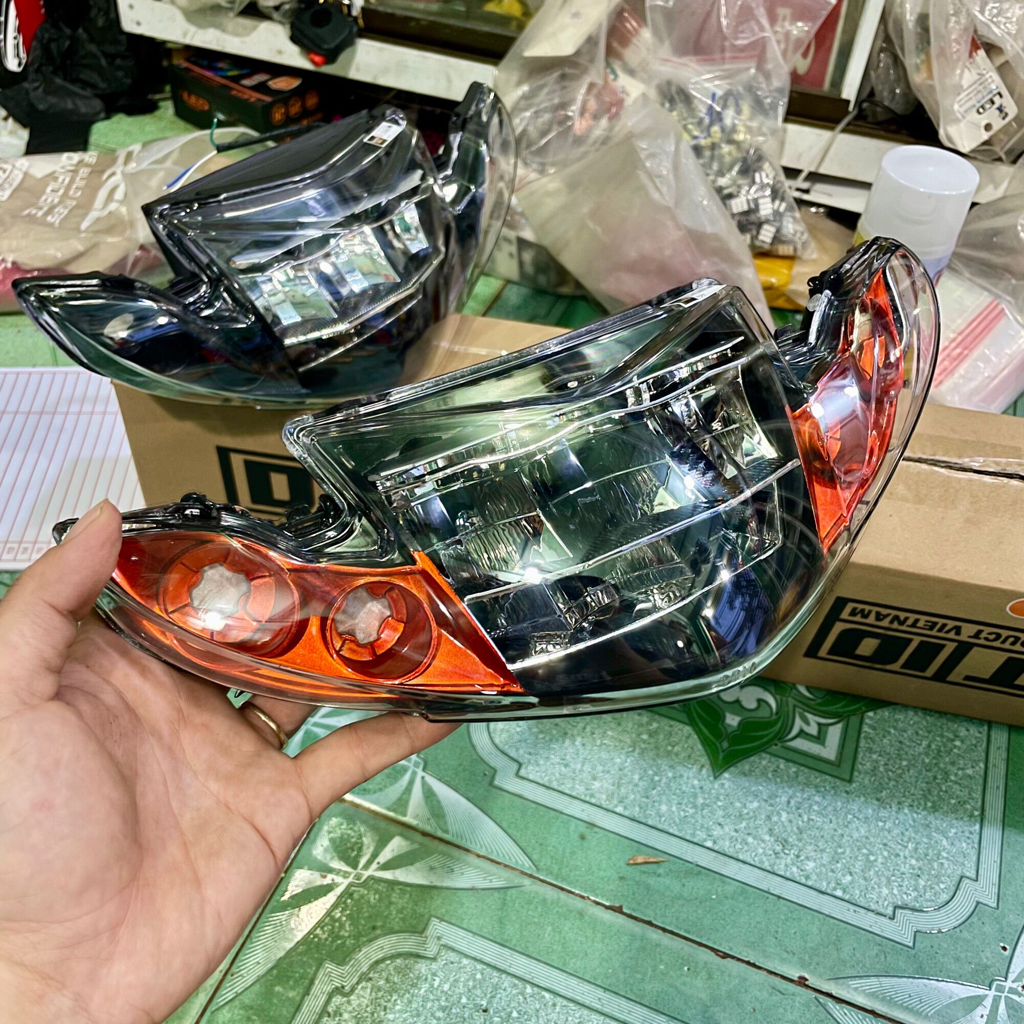 Pha choá đèn 2 tầng sirius sihelo 110/50 dt10 chính hãng