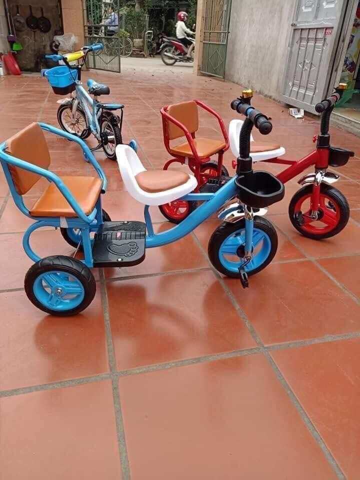 xe xích lô cho bé
