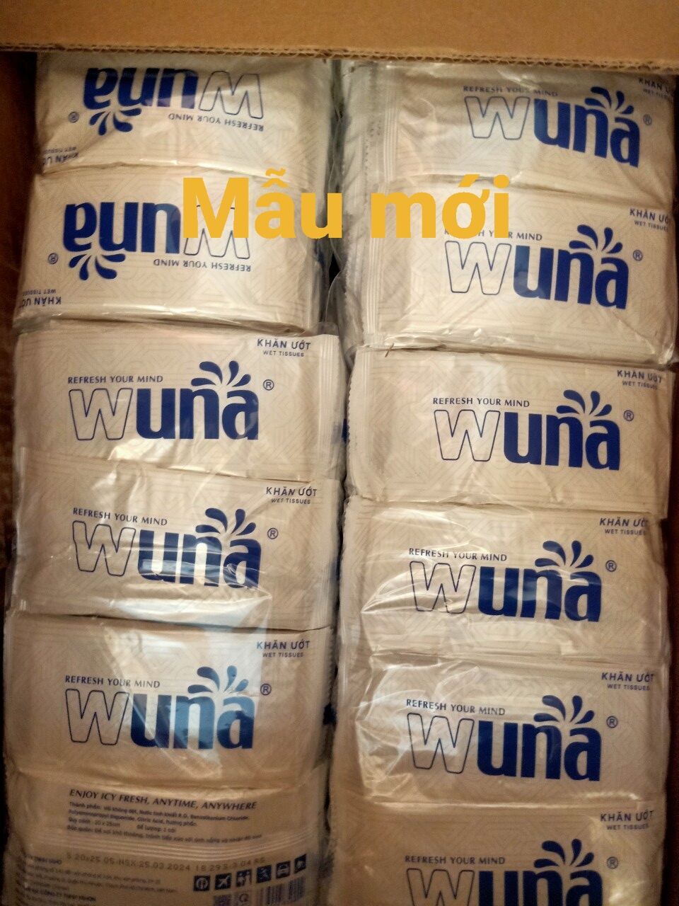 Khăn giấy ướt Wuna 100 cái . giao mẫu ngẫu nhiên.