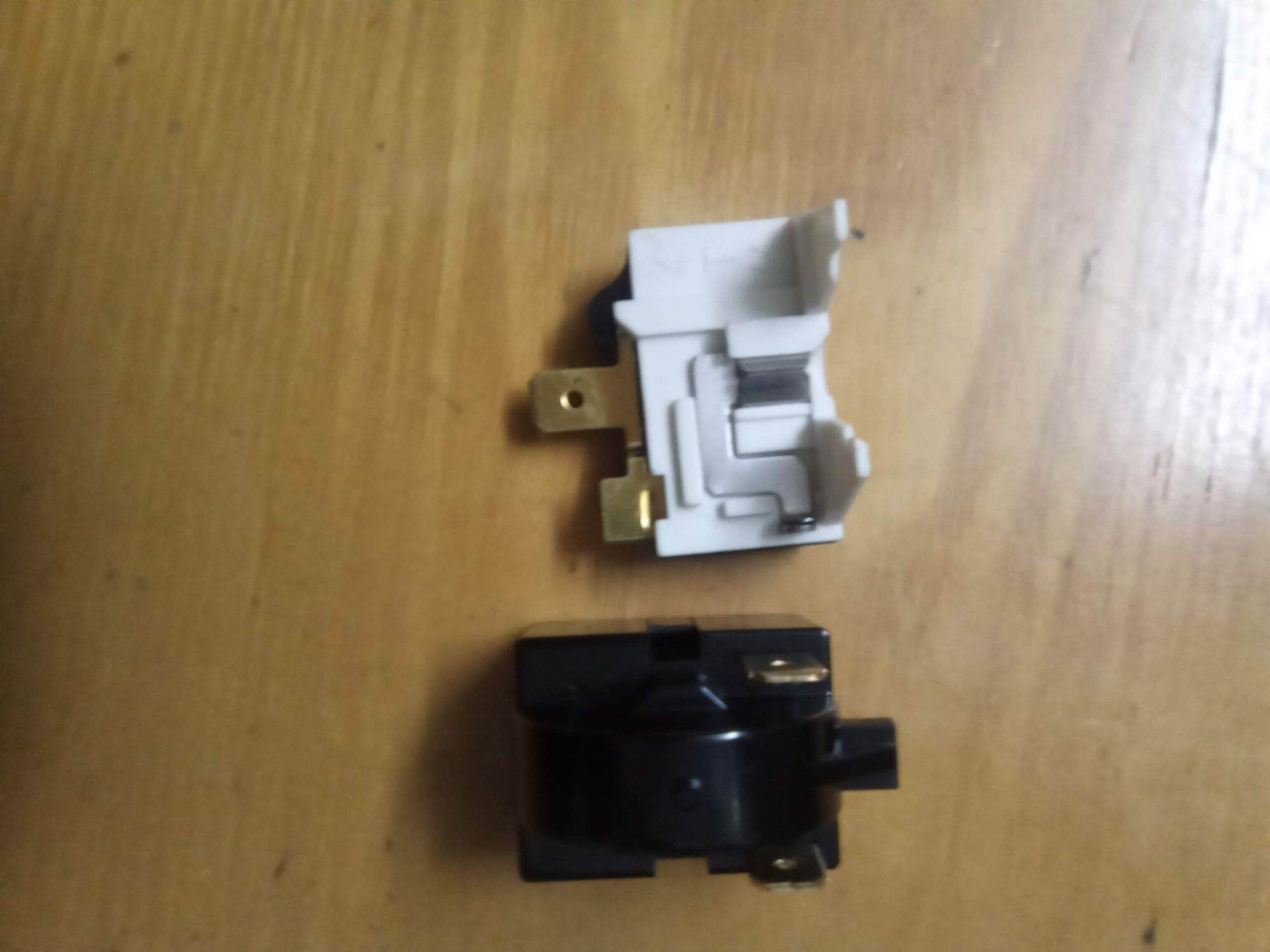 Rơ le khởi động và téc míc tủ lạnh