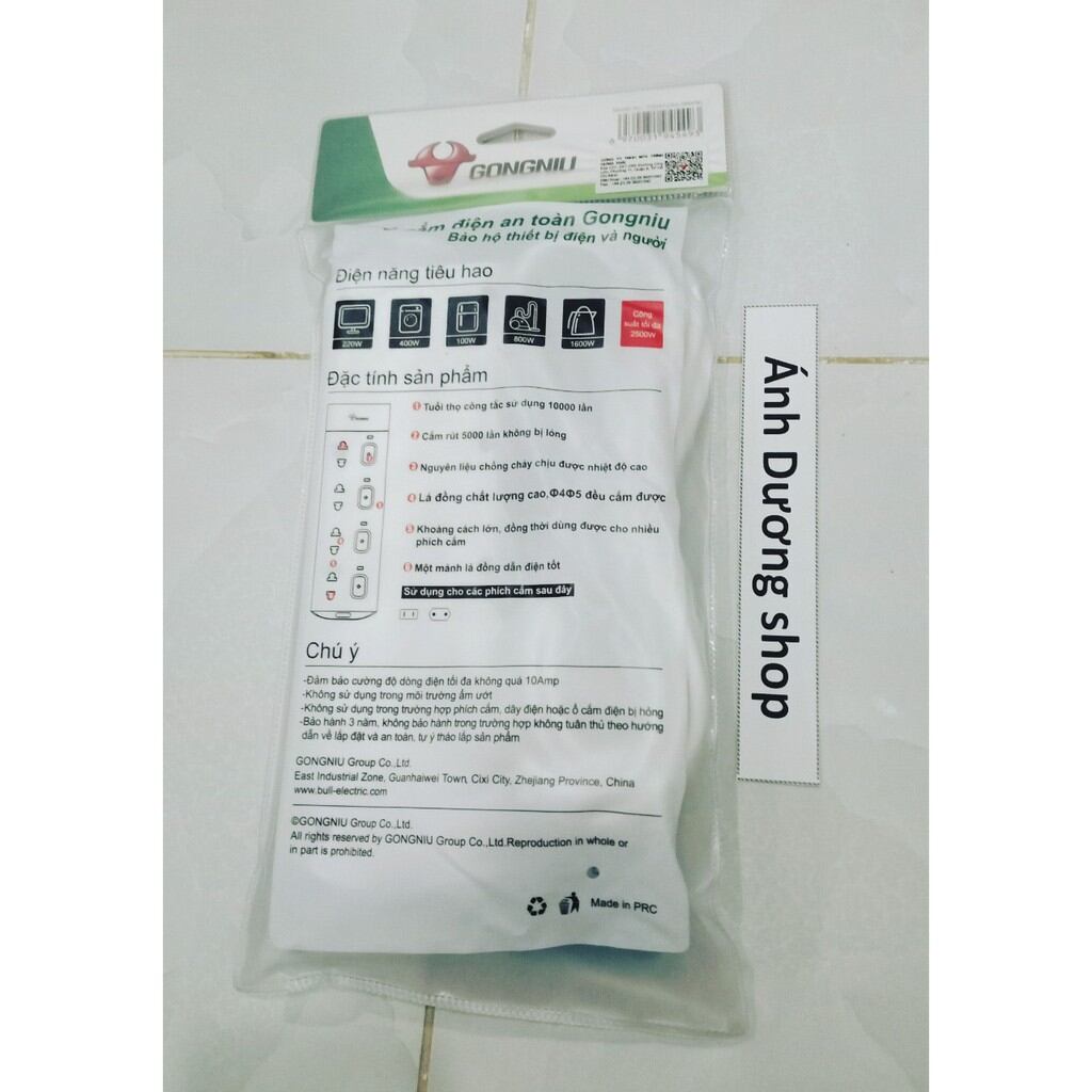 Ổ cắm điện Gongniu 3-5m (4 ổ 2 + 4 công tắc)