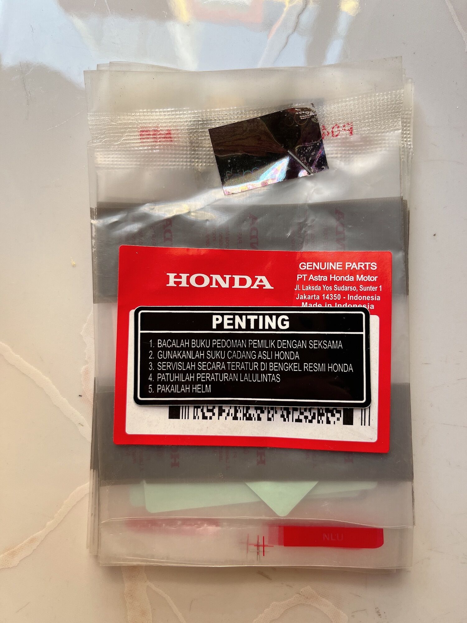 Tem dán yếm giữa sonic 150r honda