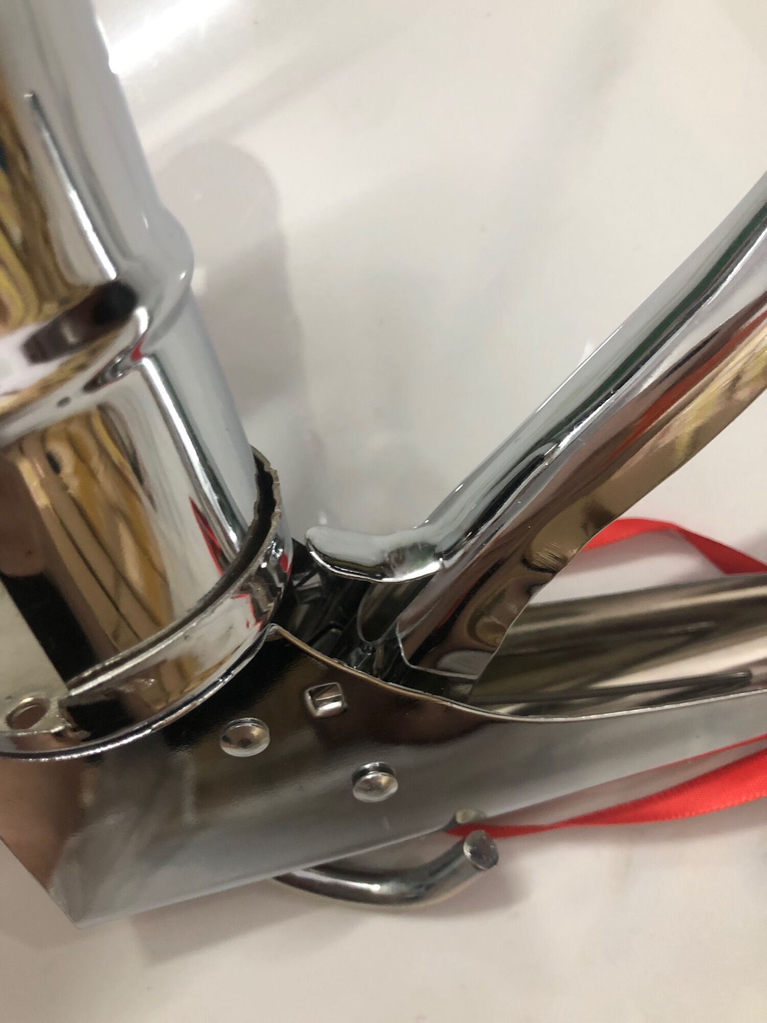 Dụng cụ bơm keo Silicon Inox