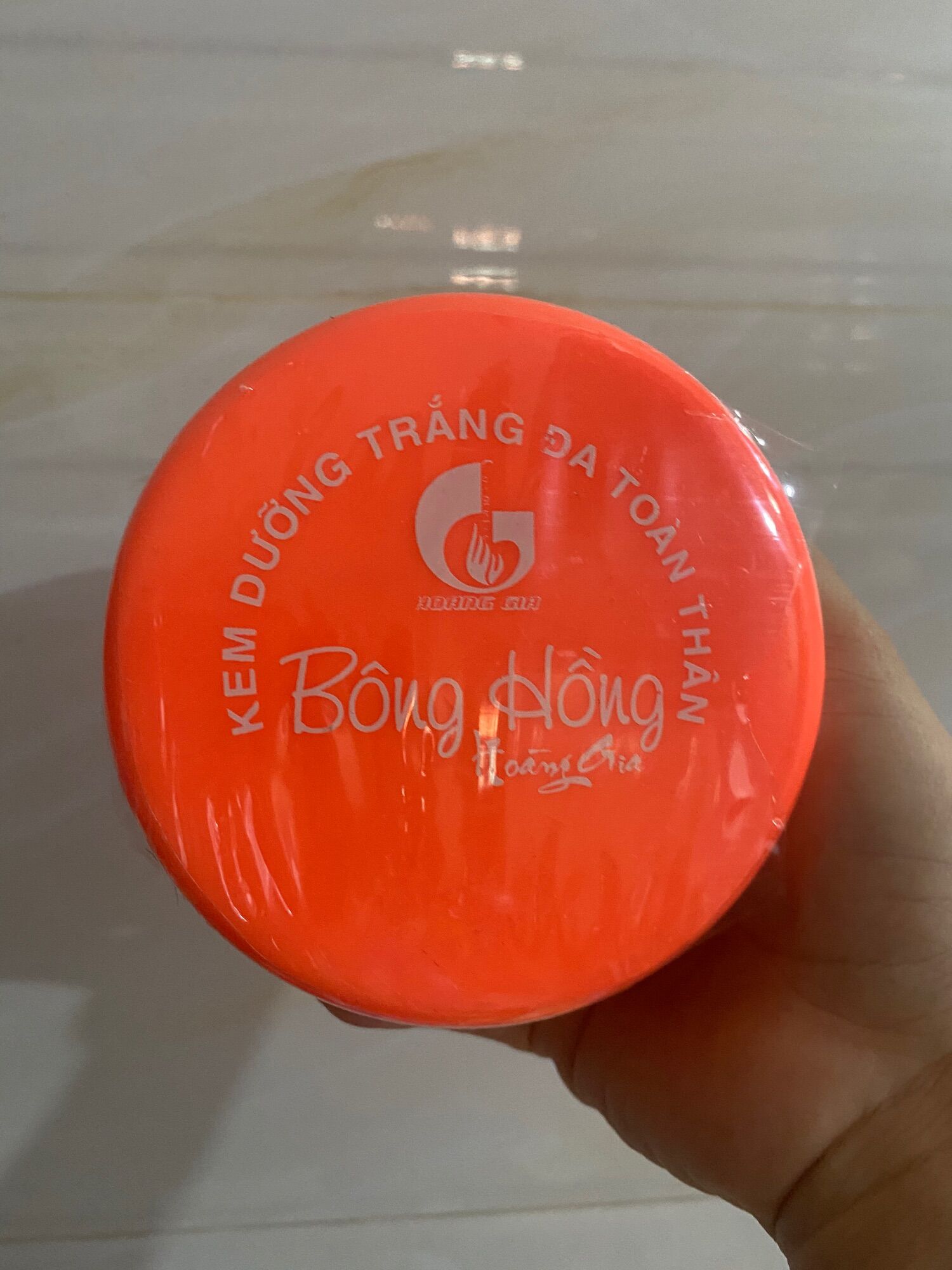 Kem dưỡng toàn thân Bông hồng hoàng gia
