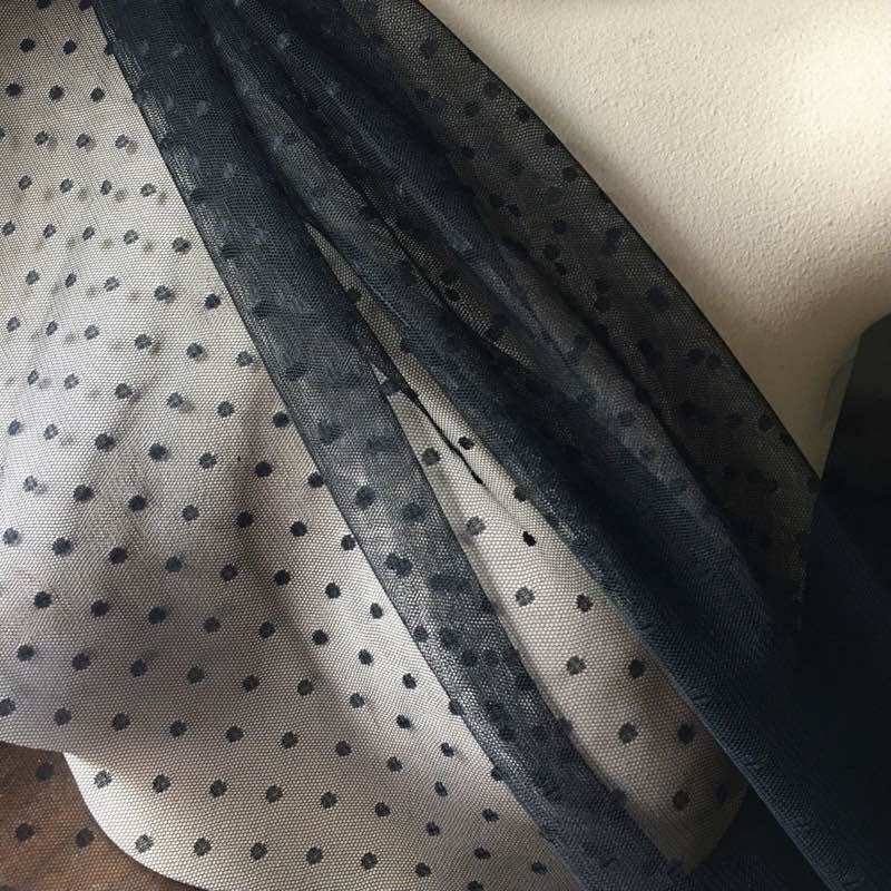 Vải Lưới Mềm Dệt Chấm Bi Đen - Trắng