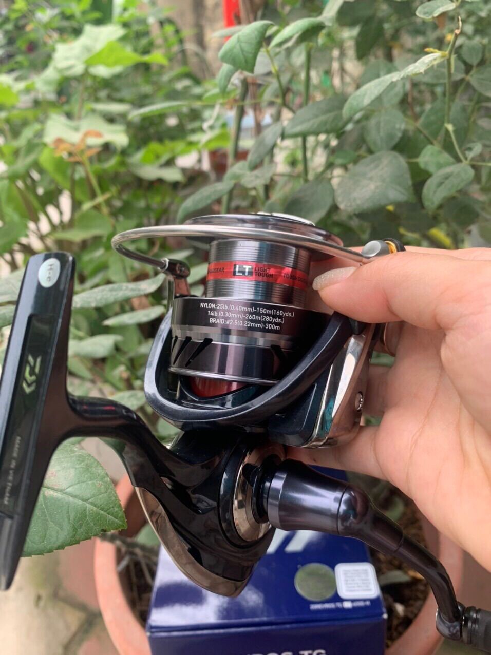 Máy câu Daiwa Revros TG