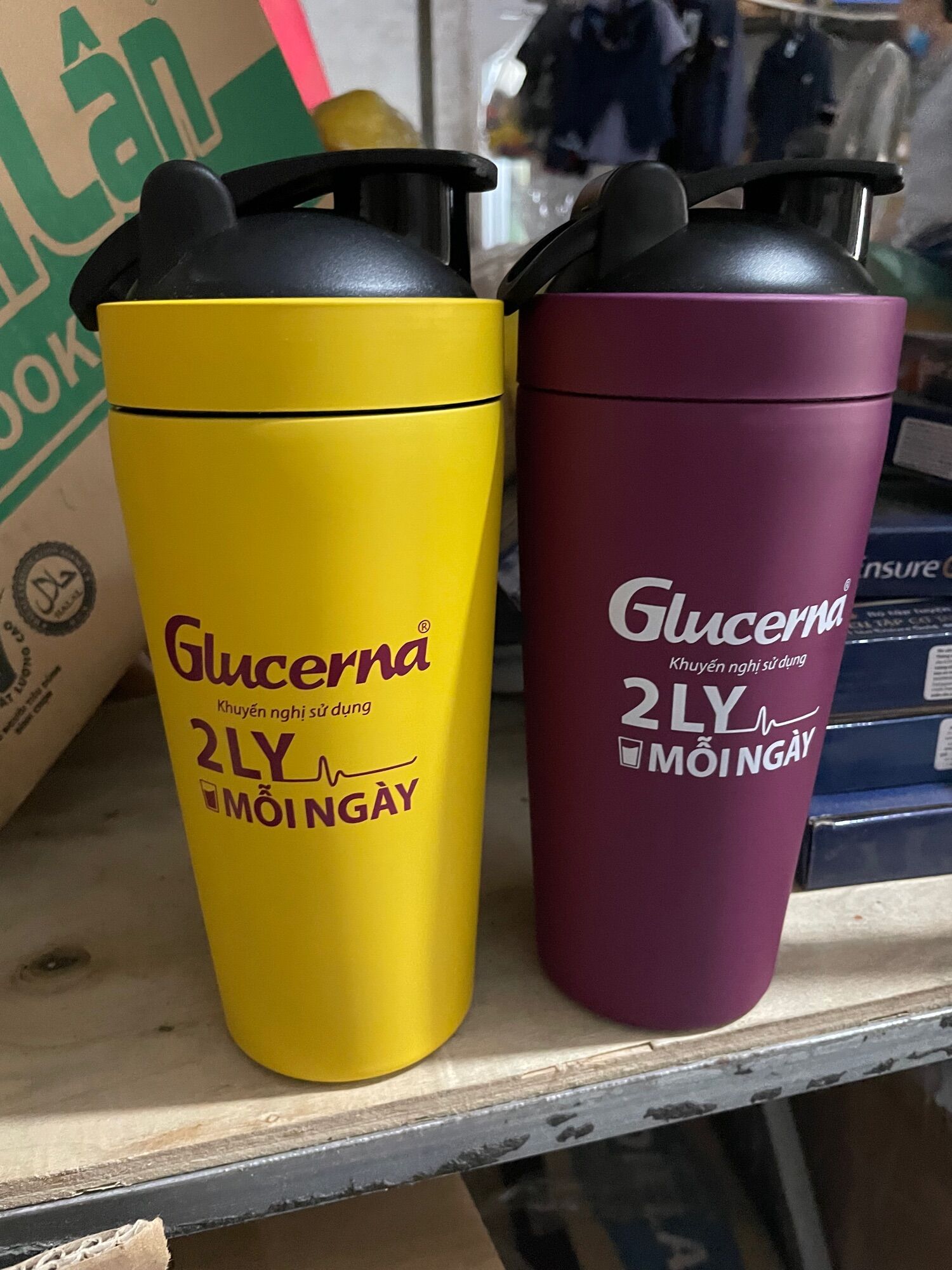 Ly lắc giữ nhiệt- hkm glucerna