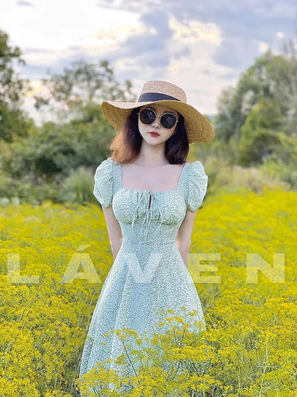 ĐẦM MAXI HOA XANH XẺ TÀ ĐÙI