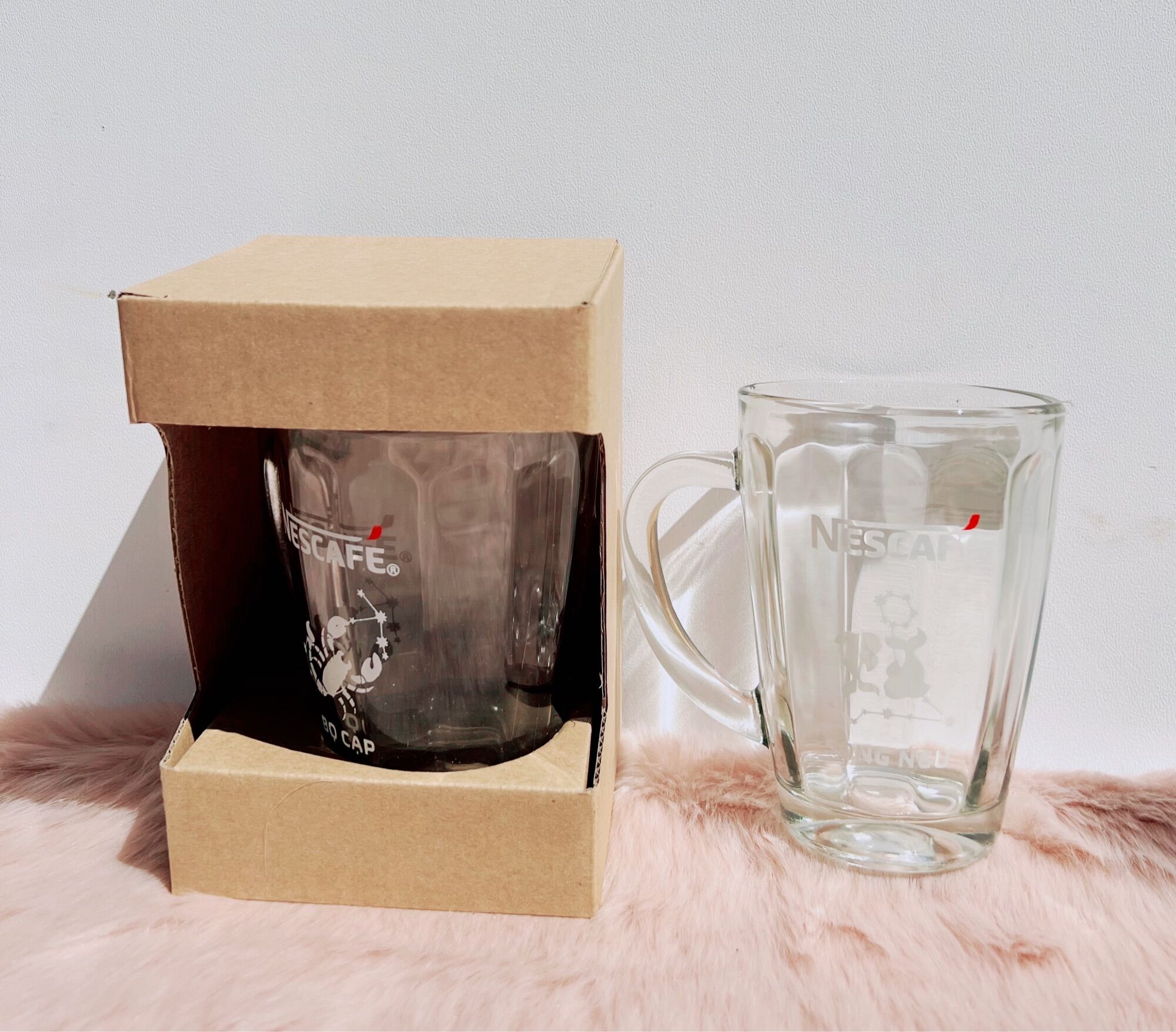 Ly thuỷ tinh có quai 340ml (Hàng Km Nescafe)