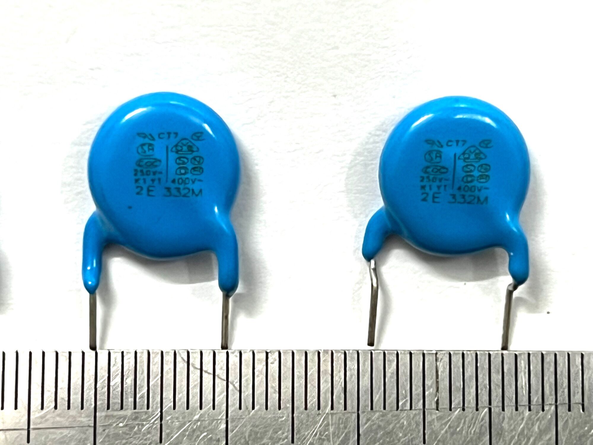 Set 10 tụ an toàn tụ gốm tụ sứ 332m 400v x1y2 hãng bmc