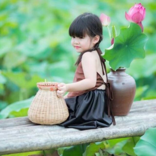 Yếm nâu kèm mấn dễ thương cho bé gái size 8ky - 27ky