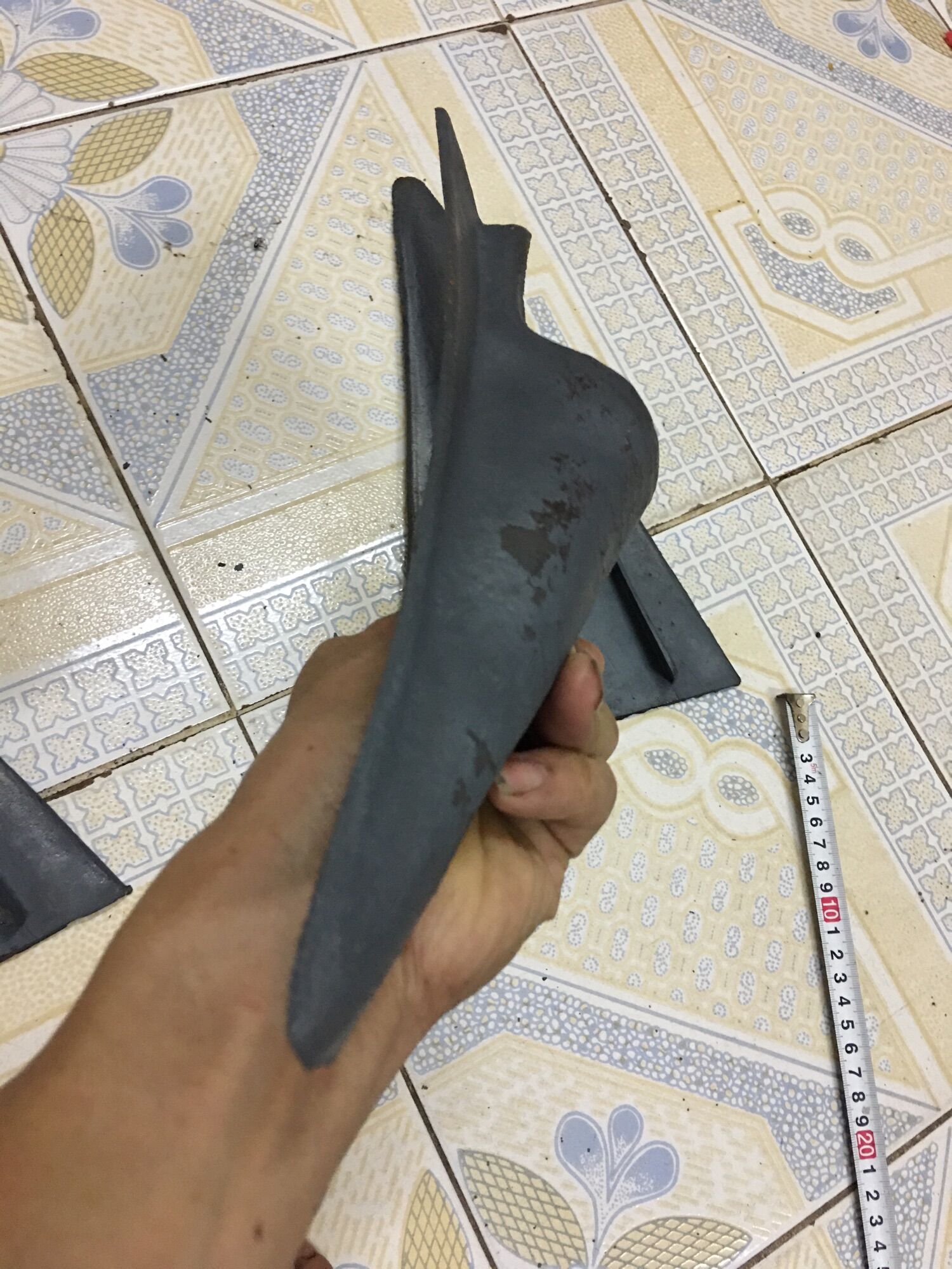 LƯỠI CẦY ĐỒI  CHÂU BÒ BẰNG GANG