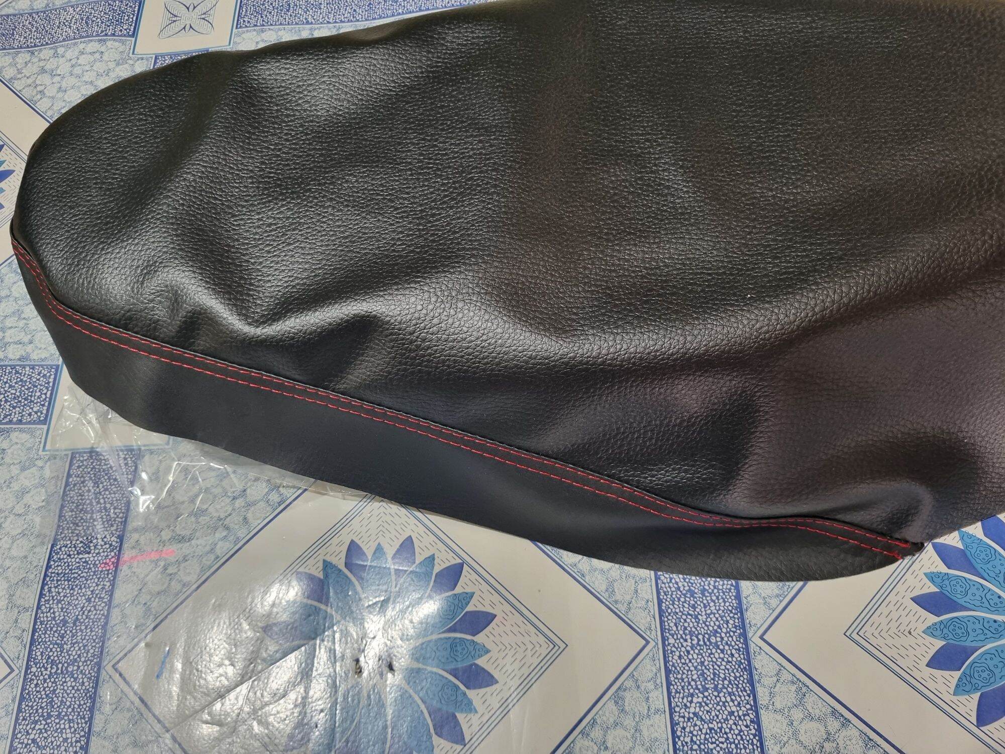 Da bọc yên xe Luvias