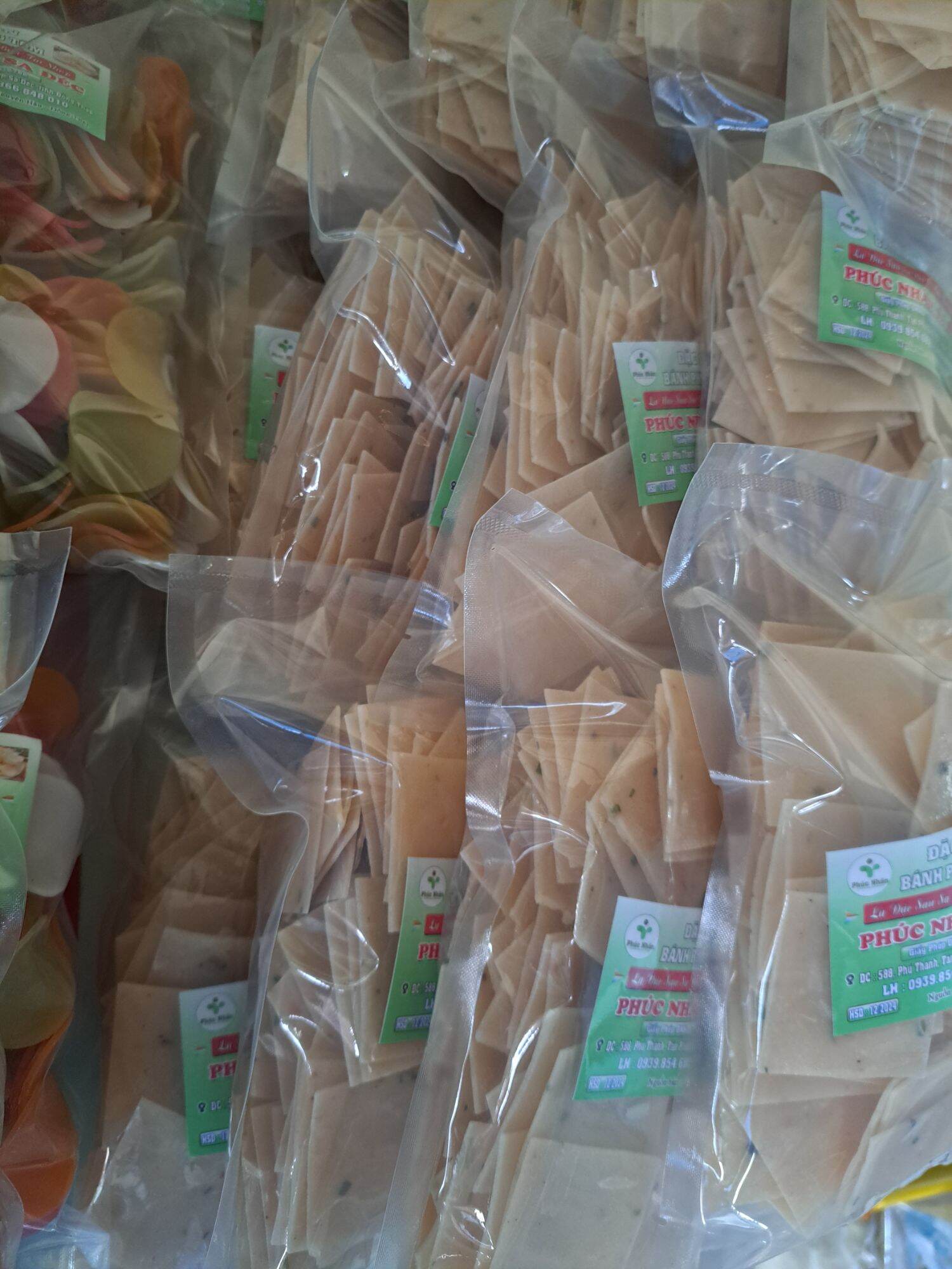 Bánh phồng tôm vuông đặc biệt - 500 gram