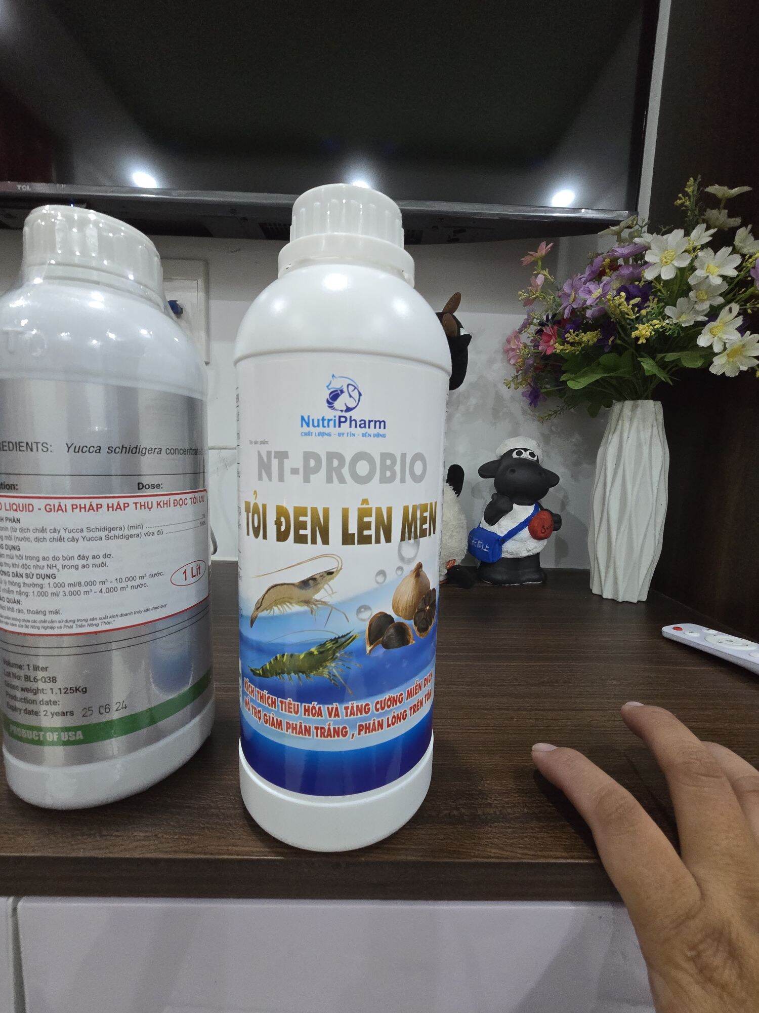 cao tỏi đen cho tôm cá ếch lươn,cá koi, chai 1000ml