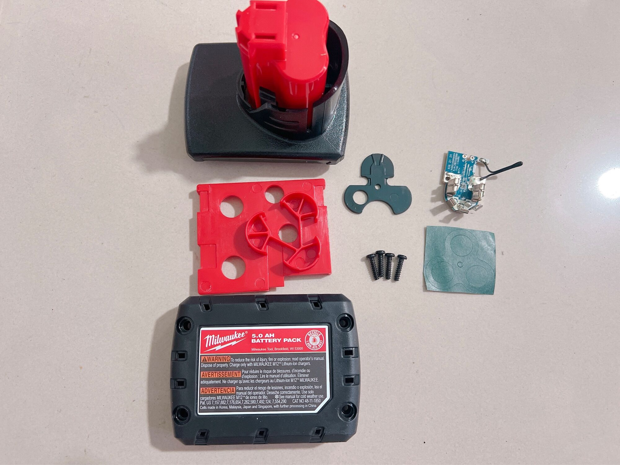 vỏ mạch pin Milwaukee 12v
