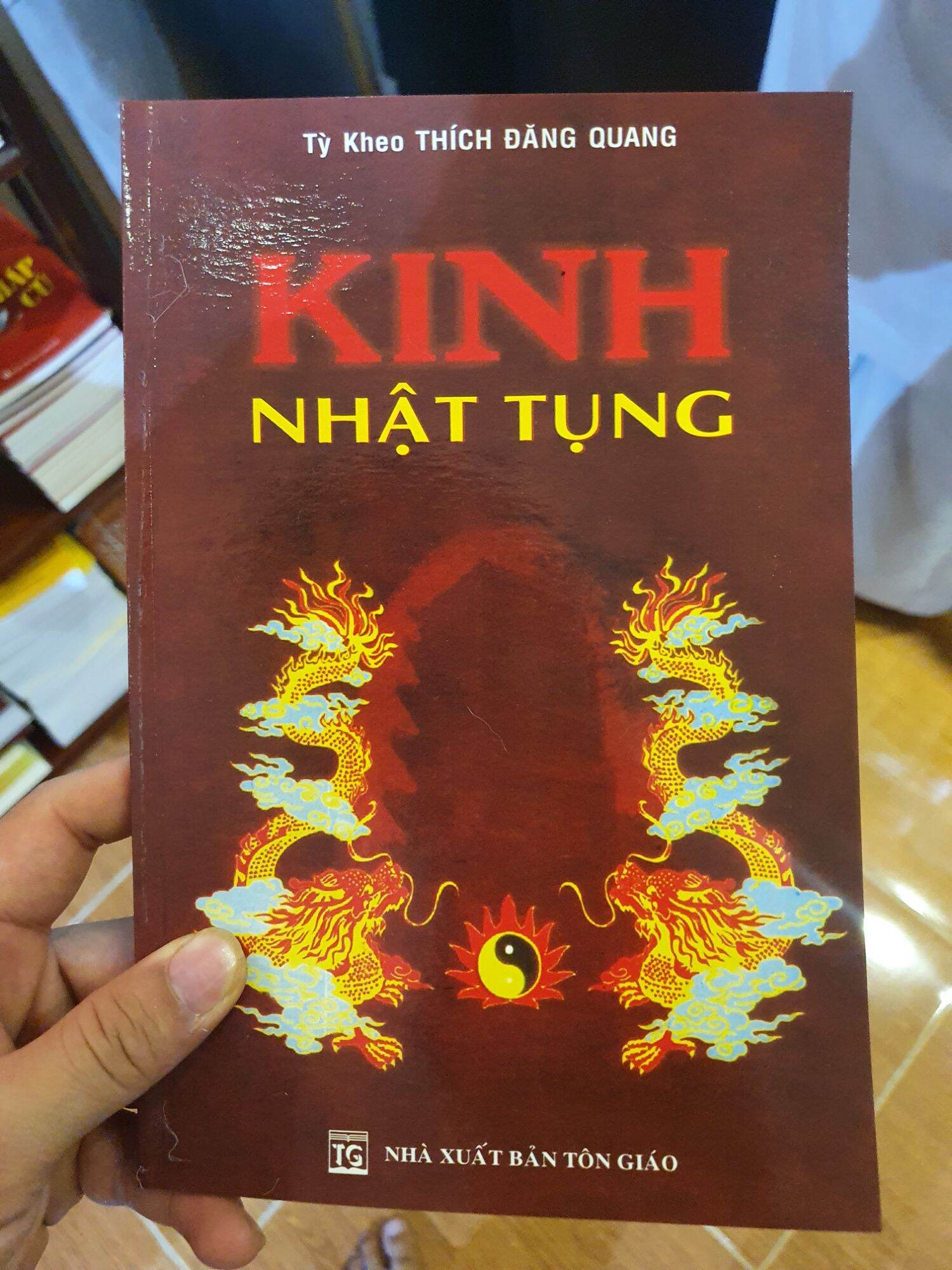 Kinh Nhật Tụng bìa rồng