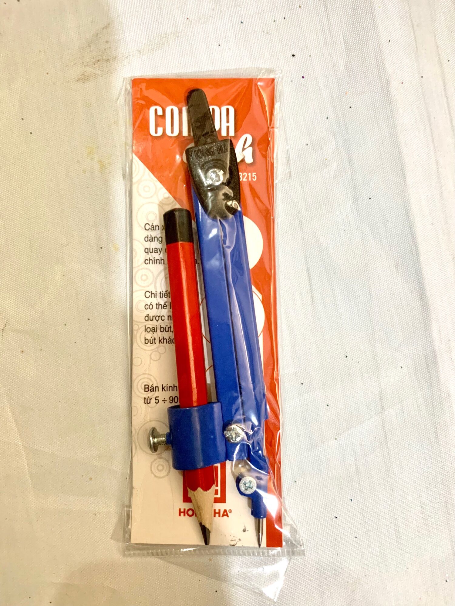 Compa Hồng hà kèm bút chì