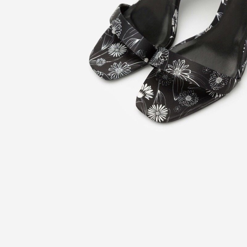 Giày Nữ Ankle Strap Cúc Họa Mi Vascara - SDN 0648 - Hoa Văn