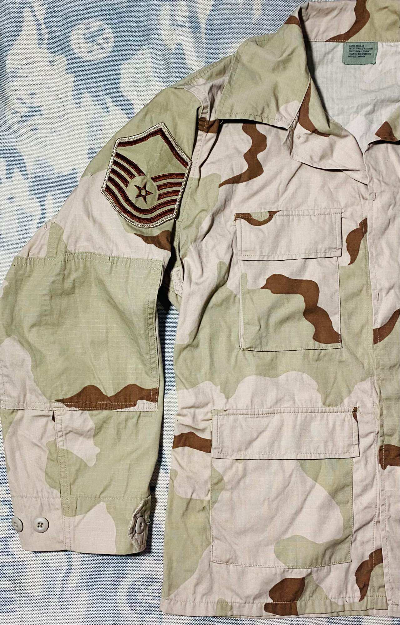 ÁO TÚI HỘP - ÁO SA MẠC USA - SIZE LARGE REGULAR = 83 -92KG