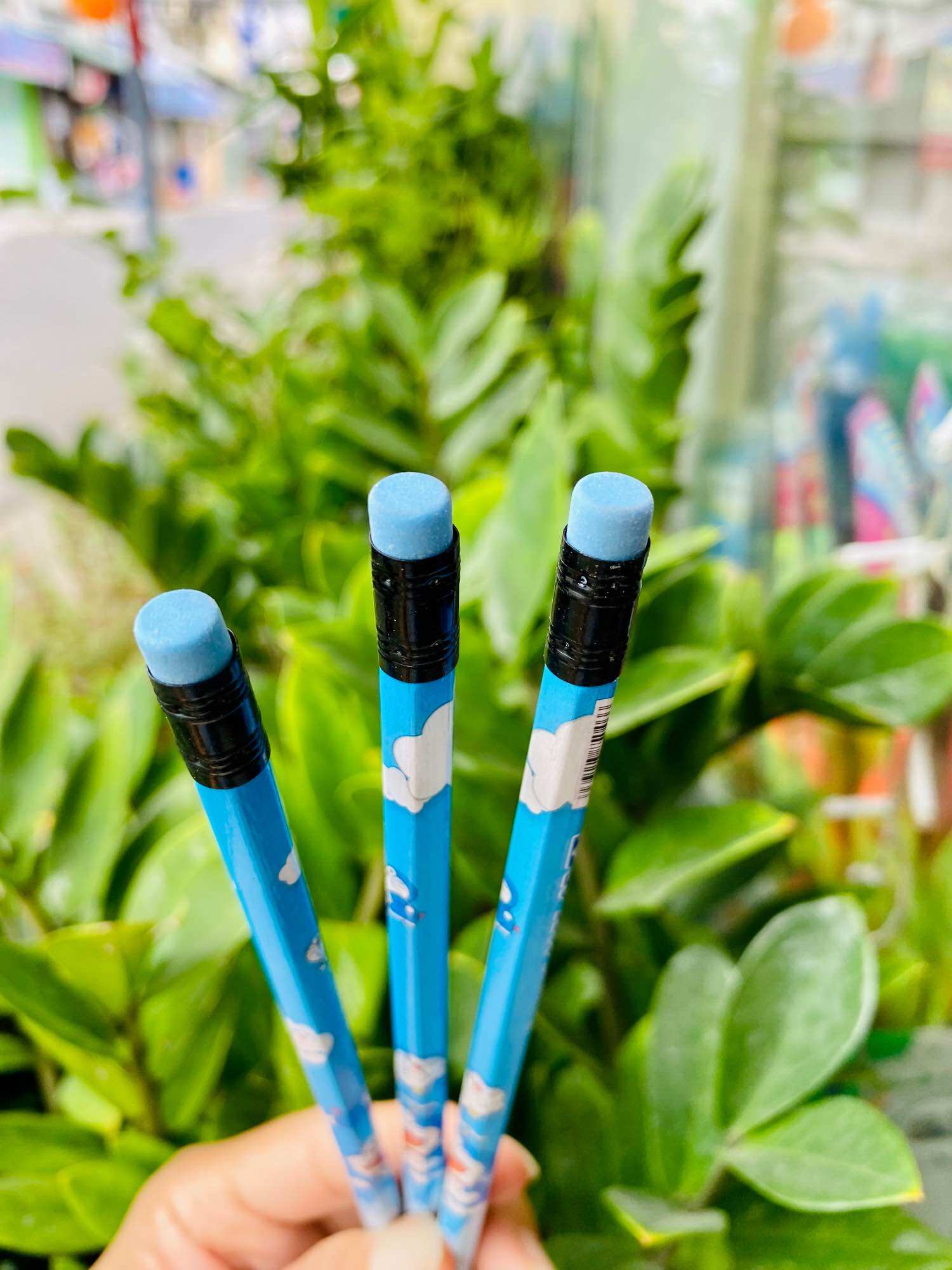 Bút chì 2D nhân vật Doraemon