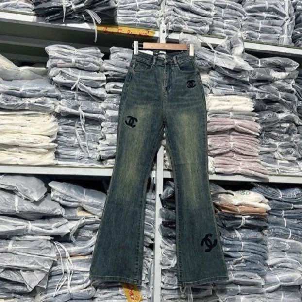 Quần jean nữ ống loe co giãn cạp lưng cao tôn dáng thêu hoạ tiết logo chất đẹp