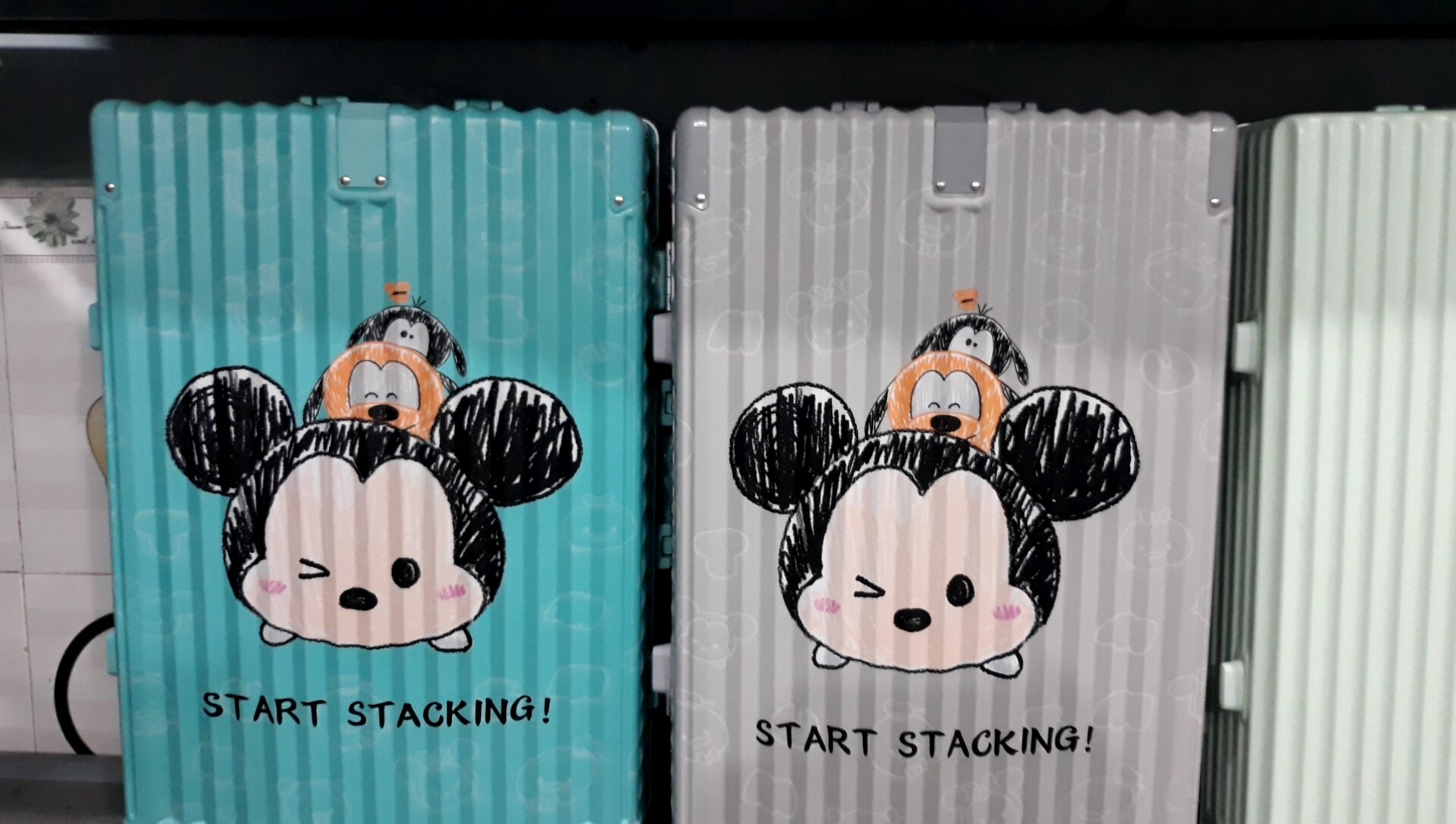 Vali khung nhôm mickey  size24
