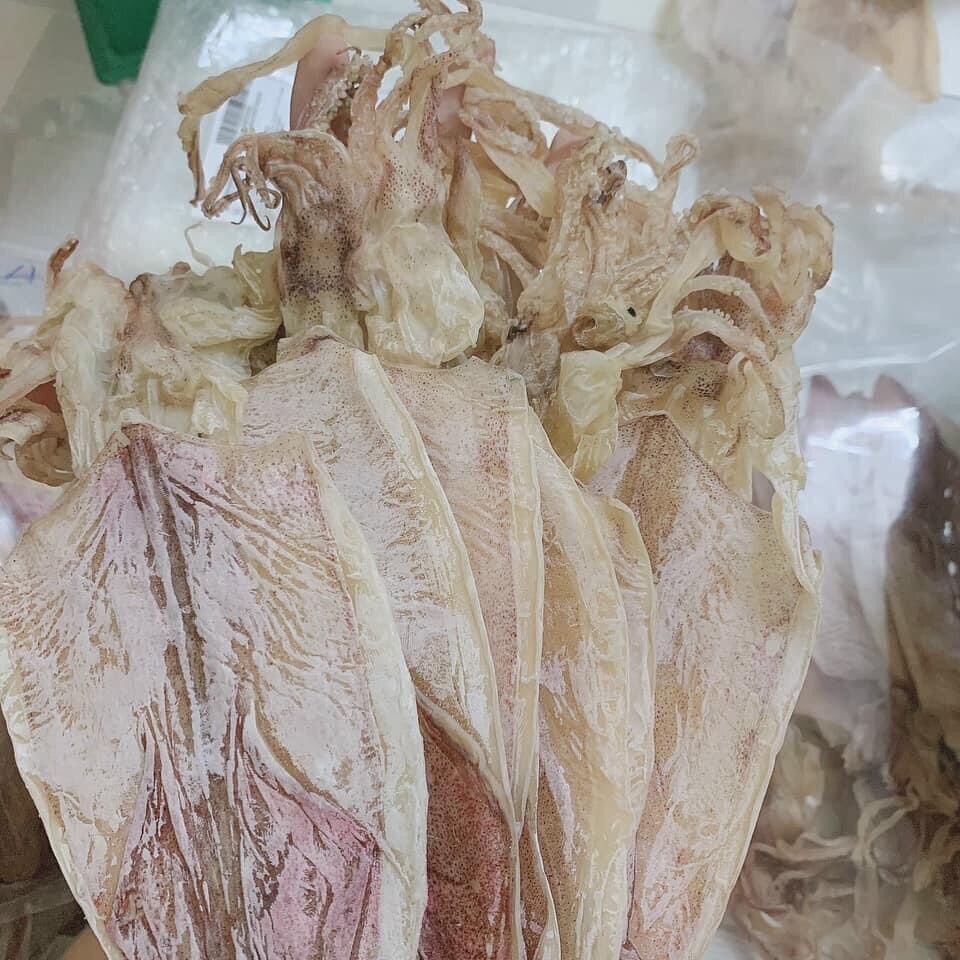 300 gram khô mực loại 20 con/kg