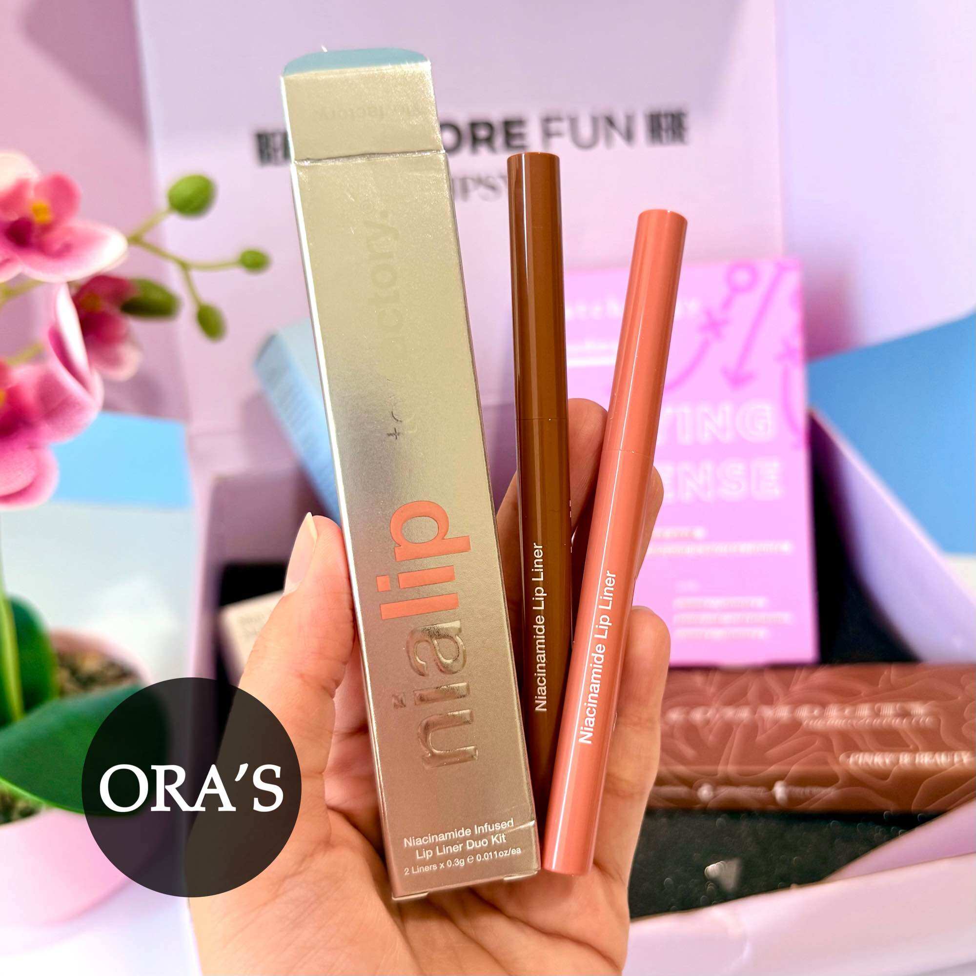 Bút kẻ viền môi TOYFACTORY Nialip Lip Liner in Nude Protocol + Deep Seek