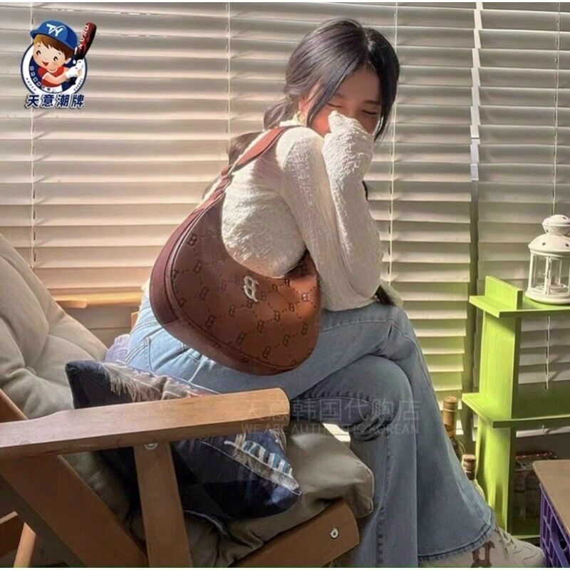 Túi m.l b hobo bag hàng đẹp da dày đầy đủ Tag code